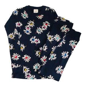 NWT HA Navy Daisies LJ, 120